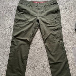 Dark Green Under Armour Golf Pants 42W32L